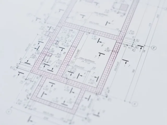 Nyomtatott alaprajz méretekkel és jelölésekkel közelről