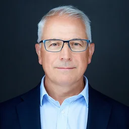 Varga Zoltán CAD-tervező mérnök, MODELLO Intézet